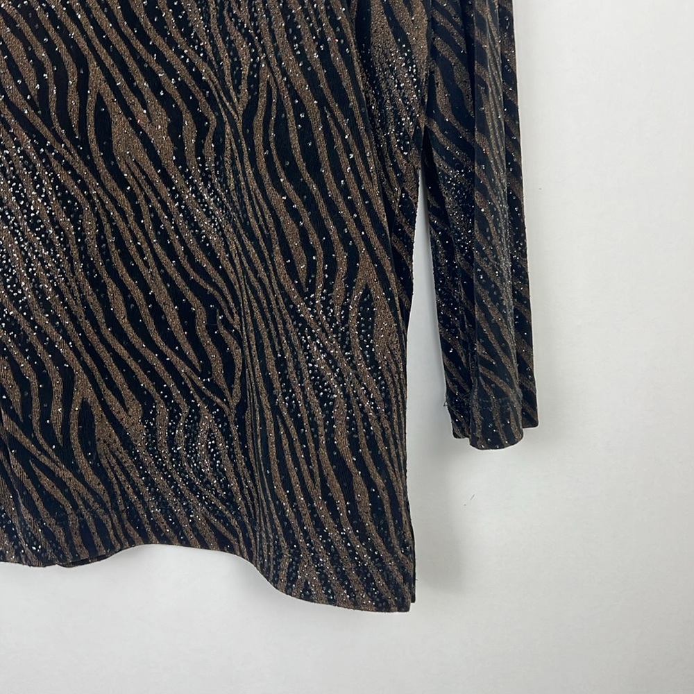 Chico's women’s top zebra pattern with shimmer in black and brown 2 - Picture 4 of 8